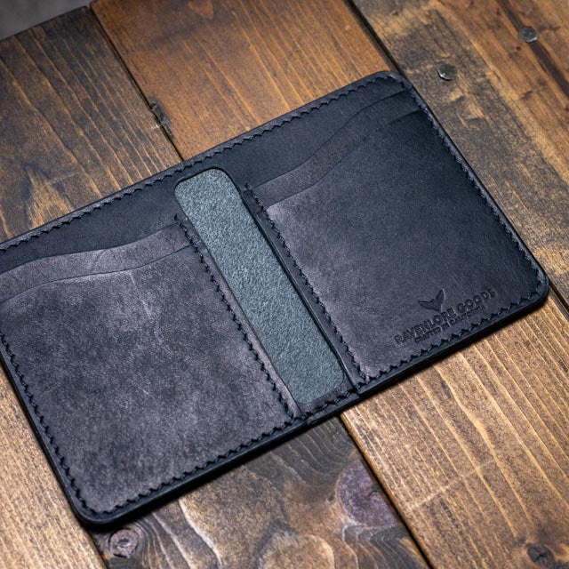 The Bran Vertical Wallet - Black Pueblo