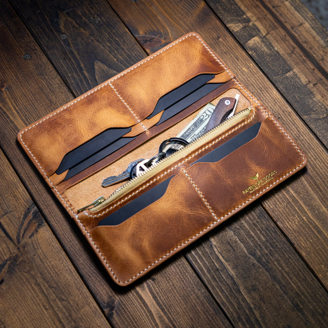 The Koronis Long Wallet - Natural Wax